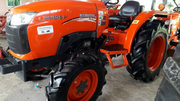 ขายรถไถคูโบต้า KUBOTA L 3608SP พร้อมโรตารี และ ผาน 6X22 ขายรถไถคูโบต้า KUBOTA L 3608SP พร้อมโรตารี และ ผาน 6X22