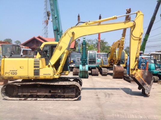 ต้องการขายรถขุดดิน