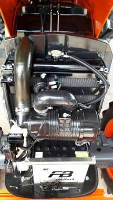 KUBOTA  L 4708 SP (4WD)  2 เพลา   สภาพใหม่สวยๆ   ชั่วโมงใช้   งานน้อย  สีเดิมทั้งคัน  พร้อมชุดใบมีดดันหน้า  โรตารี