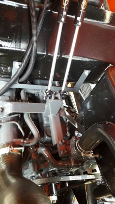 KUBOTA  L 4708 SP (4WD)  2 เพลา   สภาพใหม่สวยๆ   ชั่วโมงใช้   งานน้อย  สีเดิมทั้งคัน  พร้อมชุดใบมีดดันหน้า  โรตารี