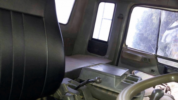 ขายรถบรรทุกสิบล้อดัมพ์ HINO 3M เครื่องเดิม 240 แรง ปี 40 กระบะดัมพ์สามมิตร ทะเบียนพร้อม