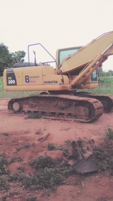 ขายรถขุด Komatsu PC-200