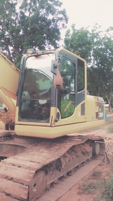ขายรถขุด Komatsu PC-200