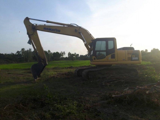 ขายรถขุด Komatsu PC-200