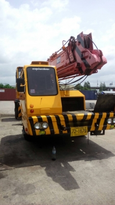 ต้องการขายรถเครให่ญ11ตันรุ่นat12cขายตามสภาพเล่มทะเบียนพร้อมเจ้าของขายเองสนใจติดต่อด่วน