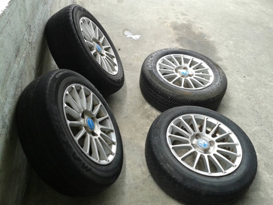 ขอบ14นิ้ว4รู100 พร้อมยาง 4 ล้อ ราคา 4900 บาท