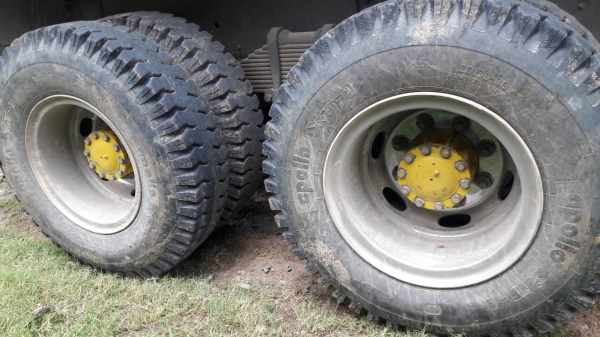 ขายรถ สิบล้อ  ISUZU..เดก้า  360....ปี2555....รถสวยสภาพดี...ลองระบบกันได้..โทร089-3818694  ดวงนภา