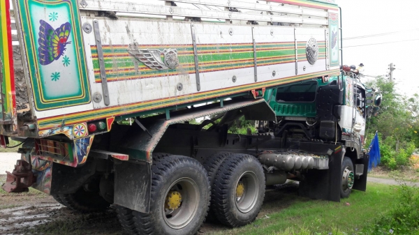 ขายรถ สิบล้อ  ISUZU..เดก้า  360....ปี2555....รถสวยสภาพดี...ลองระบบกันได้..โทร089-3818694  ดวงนภา