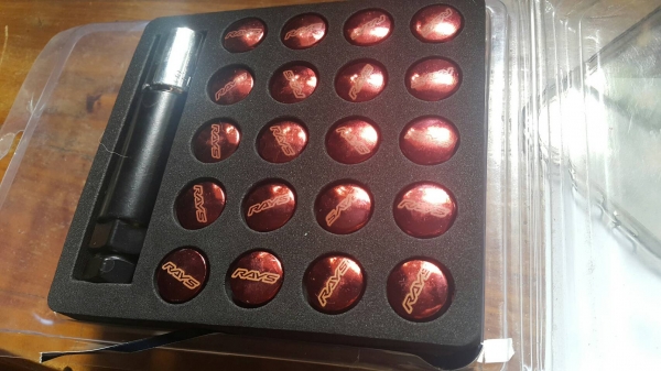 น๊อตดุมล้อรถ ของใหม่ japan