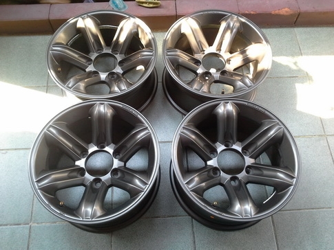 Max เล็บเหยี่ยว ขอบ16 กว้าง8 ET0 สภาพสวยๆ 1ชุด