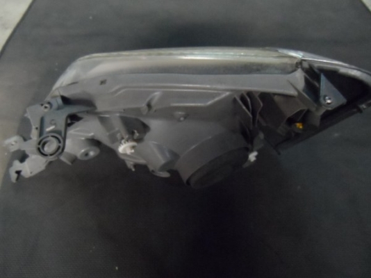 ขาย ไฟหน้ารถยนต์มือสอง โตโยต้า รีเจียส TOYOTA Regius ของแท้นำเข้าจากญี่ปุ่น