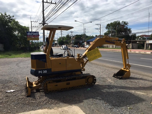 ขายครับ เเม็คโค KOMATSU PC30