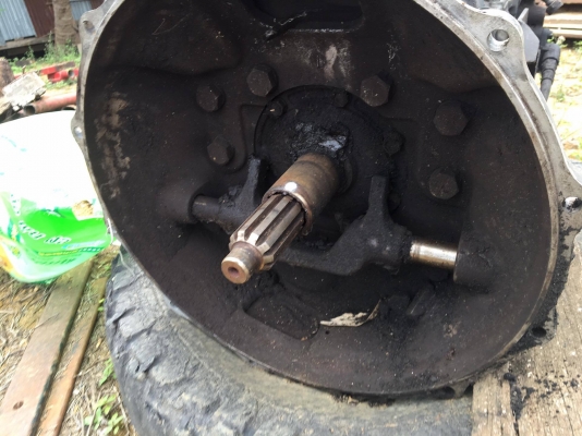 ขายเกียร์  Hino 8 เกียร์ สภาพนางฟ้าเลยครับ 38000