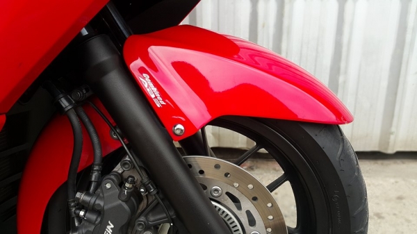 ราคา PCX เลยจ้า Forza300 2013 วิ่ง 7000 โลแท้ สวยพร้อมใช้งาน ต่อรองราคาได้นะ