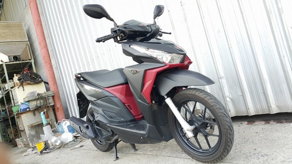 Click125i LED 2016 ใหม่สุดๆ 800 โลแท้ รถอายุไม่กี่เดือน ต่อรองได้ Click125i LED 2016 ใหม่สุดๆ 800 โลแท้ รถอายุไม่กี่เดือน ต่อรองได้