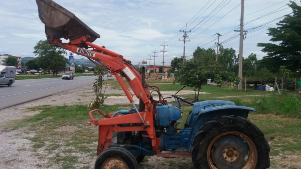 รถไถ Hinomoto 28 แรง + บุ้งกี่ รถบ้าน ขายตามสภาพ นะครับ รถอยู่ปากช่อง