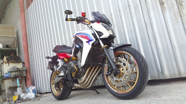 CB650f 2014 สภาพเทพจุติ แท้ทั้งคัน ของเดิมครบ ราคาต่อรองได้อีกจ้า CB650f 2014 สภาพเทพจุติ แท้ทั้งคัน ของเดิมครบ ราคาต่อรองได้อีกจ้า