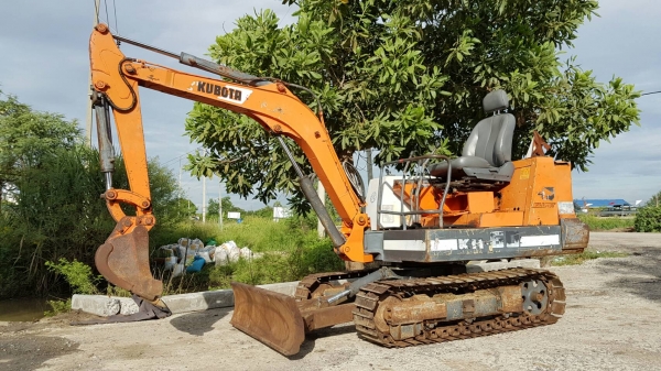 ขายด่วนรถแบคโฮKUBOTAคูโบต้าKH60เทียบเท่าPC30เครื่องดีปั่มแรงรถนอกเพิ่งนำเข้ามาใหม่ยังไม่เคยใช้งานในเมืองไทยเลย