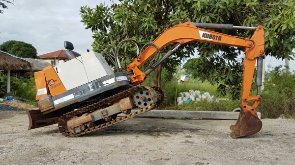 ขายด่วนรถแบคโฮKUBOTAคูโบต้าKH60เทียบเท่าPC30เครื่องดีปั่มแรงรถนอกเพิ่งนำเข้ามาใหม่ยังไม่เคยใช้งานในเมืองไทยเลย