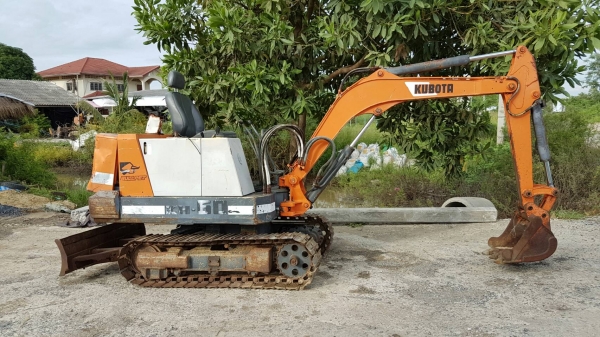 ขายด่วนรถแบคโฮKUBOTAคูโบต้าKH60เทียบเท่าPC30เครื่องดีปั่มแรงรถนอกเพิ่งนำเข้ามาใหม่ยังไม่เคยใช้งานในเมืองไทยเลย