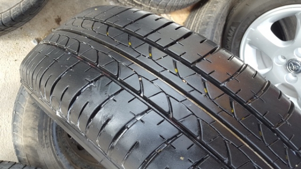 ขายล้อNissan Almera sportect 2015 ยางปี 15 4 ล้อ