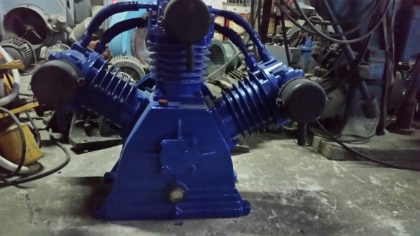 หัวปั๊มลม15แรง พูม่า