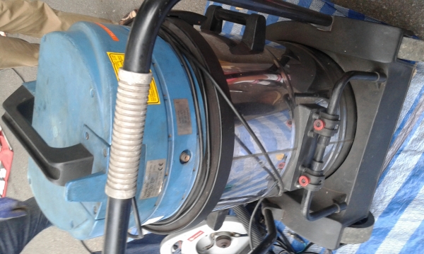 เครืองดูดฝุ่นอิตาลีตัวใหญ่