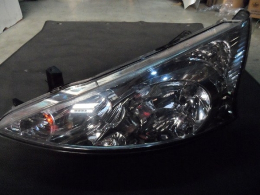 ขาย ไฟหน้ารถยนต์มือสอง ซีนอน xenon ครบชุด มิตซูบิชิ นิว สเปซวากอน Mitsubishi New Space Wagon  ของแท้นำเข้าจากญี่ปุ่น