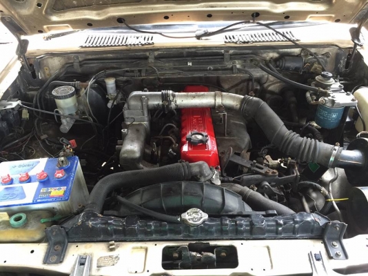 ขายเครื่องนิสสันฝาแดงมันBD25พร้อมเกียร์ยังไม่ได้ยกลงจากรถแน่นๆ ขาย36000บาท