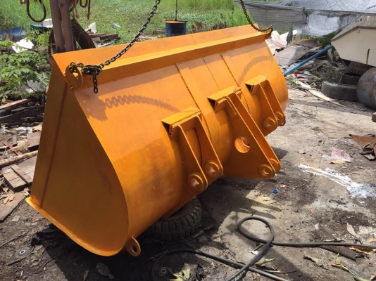 ขายกระบะตักสภาพสวยครับ ขนาด กว้าง113ยาว218ลึก75ซ.ม 2.5คิว โดยประมาณ ขาย 9500 บาท