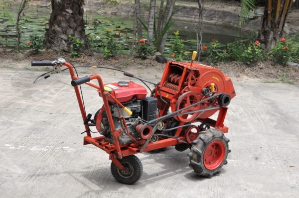 ขายเครื่องย่อยกิ่งไม้MITSUBISHI มีเกียร์เดินหน้า สภาพ เดิมญี่ปุ่น อะเนคประสงค์ 29,000เท่านั้น!!