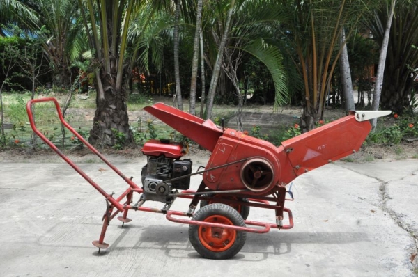 ขายเครื่องย่อยกิ่งไม้MITSUBISHIสภาพ เดิมญี่ปุ่น อะเนคประสงค์ 26,000เท่านั้น!! ขายเครื่องย่อยกิ่งไม้MITSUBISHIสภาพ เดิมญี่ปุ่น อะเนคประสงค์ 26,000เท่านั้น!!