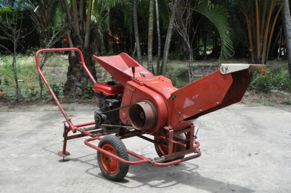 ขายเครื่องย่อยกิ่งไม้MITSUBISHIสภาพ เดิมญี่ปุ่น อะเนคประสงค์ 26,000เท่านั้น!! ขายเครื่องย่อยกิ่งไม้MITSUBISHIสภาพ เดิมญี่ปุ่น อะเนคประสงค์ 26,000เท่านั้น!!