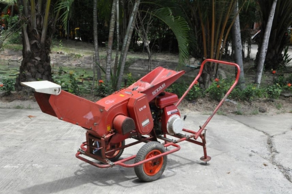 ขายเครื่องย่อยกิ่งไม้MITSUBISHIสภาพ เดิมญี่ปุ่น อะเนคประสงค์ 26,000เท่านั้น!! ขายเครื่องย่อยกิ่งไม้MITSUBISHIสภาพ เดิมญี่ปุ่น อะเนคประสงค์ 26,000เท่านั้น!!