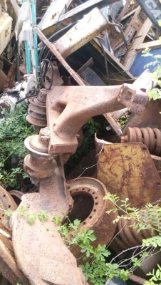 ขายชิ้นส่วนอะหลั่ยรถแทรกเตอร์ D-4 D-5 มีหลายอย่างครับ  โทรมาคุยกันขายไม่แพงครับแล้วแต่สภาพอะหลั่ยครับ