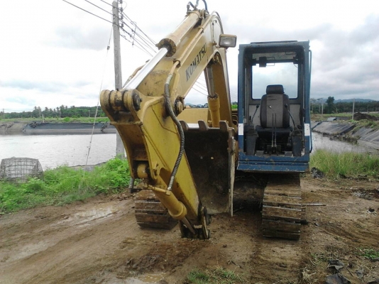 รถแบคโฮ KOMATSU PC - 60 -5 สนใจติดต่อ 081 - 6079515