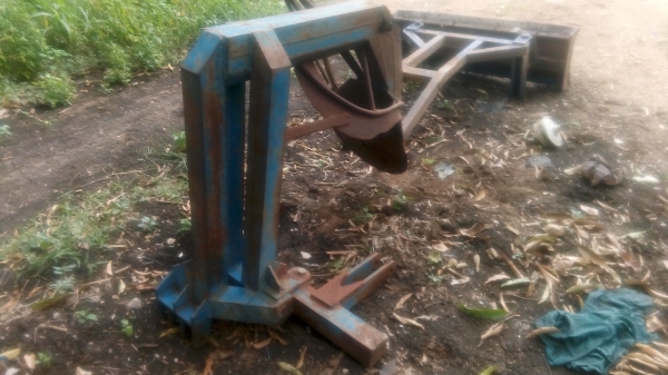 ผานขุดมันพร้อมใช้