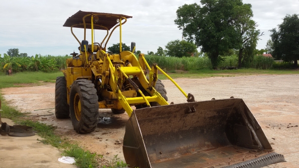 ขายรถตัก CAT 922 ต่อแขน ขยายปาก พร้อมใช้งาน ราคาต่อรองได้