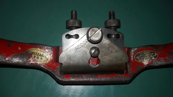 ขายกบผีเสื้อท้องตรงงานเก่า RECORD Made in England. ขายกบผีเสื้อท้องตรงงานเก่า RECORD Made in England.