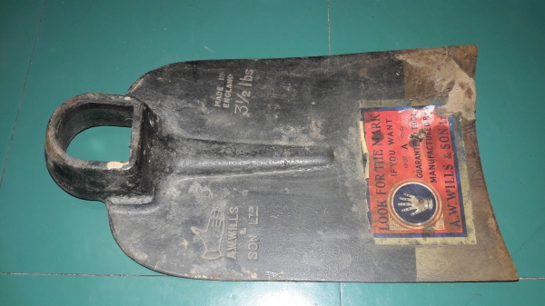 ขายจอบตรามือขนาด3 1/2ปอน Made in ENGLAND.ใหม่เก่าเก็บ ขายจอบตรามือขนาด3 1/2ปอน Made in ENGLAND.ใหม่เก่าเก็บ