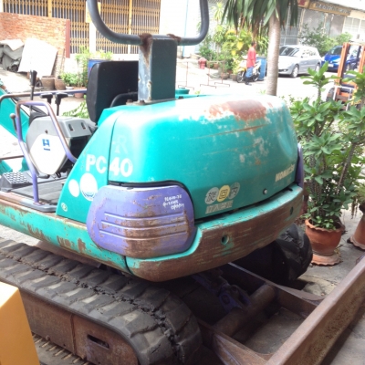 ขายรถขุดเล็ก KOMATSU PC40-7E รถนอก มีเอกสาร ราคา 465,000 บาท