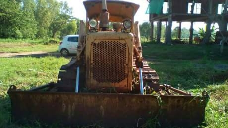 แทรกเตอร์D4 แทรกเตอร์D4