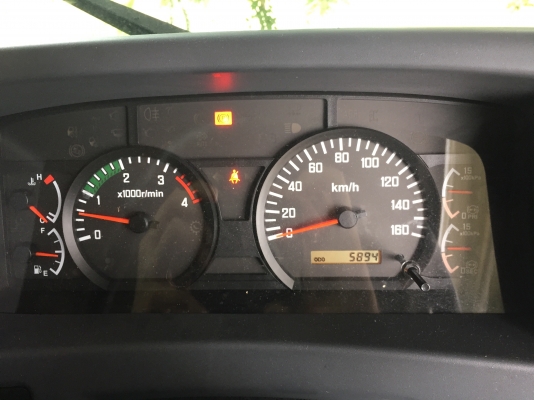 ขายรถสไลด์ 190 แรง มีเบรคไอเสีย ใช้งานน้อยมาก สภาพป้ายแดง PTOจากโรงงาน