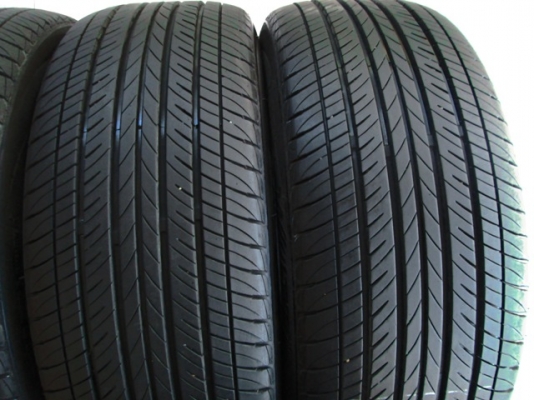 ขายยาง MAXXIS MS300 215-55-17 ปี14 งามๆ ไม่ปะ 1ชุด