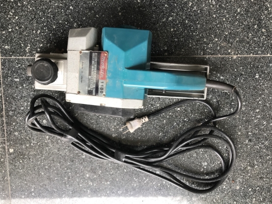 MAKITA กบไสไม้บังใบ 3" รุ่น 1100