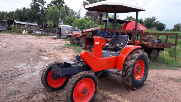 30000บาทลดสุดๆงดต่อรองครับโครง Krt140+ไม่มีเครื่อง    ผาน3 ล้อเหล็กกันจม