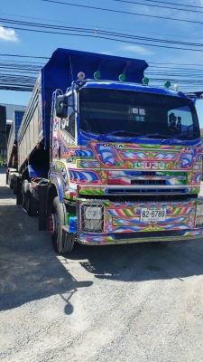 มาแล้วจร้าสดๆๆร้อนๆๆ 360 ปี 56 แม่ลูกต่ออู่ เอส ที สวยๆแบบไม่ต้องล้างถ้าล้างจะสวยขนาดไหน สนใจมาเลยจร้า..ในราคา 2,850,000 บาท ไอดีไลท์ ploymat555