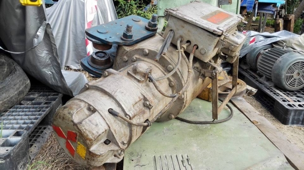 รอกสลิงไฟฟ้า Mitsubishi Made in JAPAN 2 ตัน 4 ทิศทาง ไฟ 380V พร้อมใช้งาน