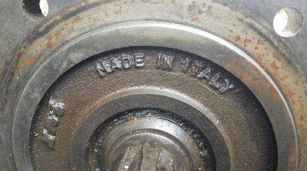 ** SOLD ** มอเตอร์ไฮดรอลิคห้าดาว เบอร์ 4 ของญี่ปุ่น/อิตาลี แน่นๆถอดจากเครื่องฉีดพร้อมใช้งาน