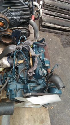 ขายเครื่อง kubota 3 สูบ D905